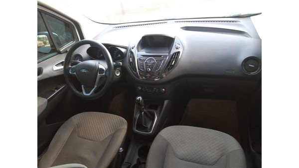 195.000 TL PEŞİNATLA //KREDİLİ//SENETLİ //KREDİ KARTINA 12 AY TAKSİTLE// SATIŞ İMKANI (2016 MODEL FORD COURİER)