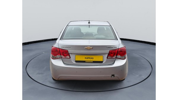 195.000 TL PEŞİNATLA //KREDİLİ//SENETLİ //KREDİ KARTINA 12 AY TAKSİTLE// SATIŞ İMKANI (2010 MODEL CHEVROLET CRUZE)