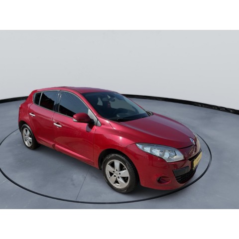 295.000 TL PEŞİNATLA //KREDİLİ//SENETLİ //KREDİ KARTINA 12 AY TAKSİTLE// SATIŞ İMKANI (2012 MODEL MEGANE 3 OTOMATİK)