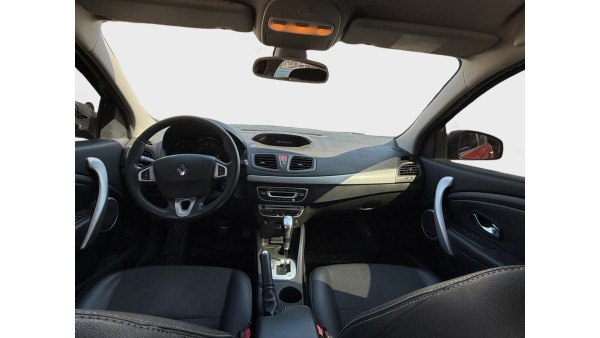 295.000 TL PEŞİNATLA //KREDİLİ//SENETLİ //KREDİ KARTINA 12 AY TAKSİTLE// SATIŞ İMKANI (2012 MODEL MEGANE 3 OTOMATİK)