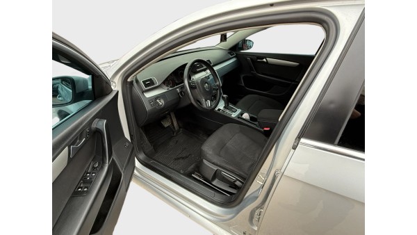 595.000 TL PEŞİNATLA //KREDİLİ//SENETLİ //KREDİ KARTINA 12 AY TAKSİTLE// SATIŞ İMKANI (2013 MODEL PASSAT OTOMATİK)