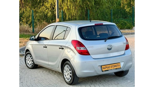 250.000 TL PEŞİNATLA //KREDİLİ//SENETLİ //KREDİ KARTINA 12 AY TAKSİTLE// SATIŞ İMKANI (2011 MODEL HYUNDAİ İ-20 OTOMATİK) 250.000 TL PEŞİNATLA //KREDİLİ//SENETLİ //KREDİ KARTINA 12 AY TAKSİTLE// SATIŞ İMKANI (2011 MODEL HYUNDAİ İ-20 OTOMATİK)