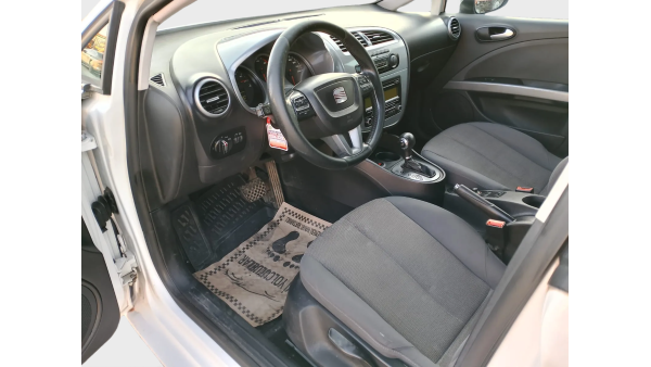 SEAT LEON 399.000TL PEŞİNATLA KREDİLİ//SENETLİ//K.KARTINA 12 AY TAKSİTLE