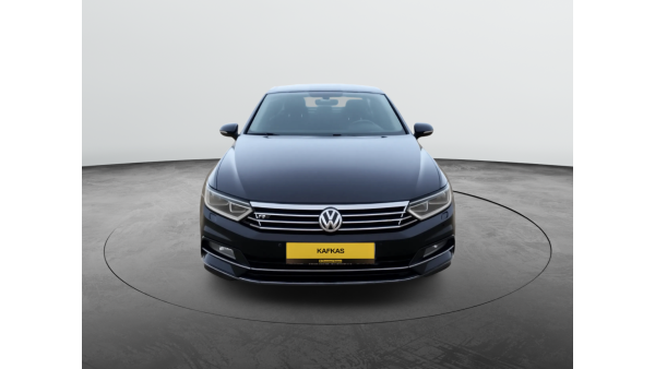 VOLKSWAGEN PASSAT SİYAH 645.000 TL PEŞİNATLA//KREDİLİ//SENETLİ//K.KARTINA 12 TAKSİT
