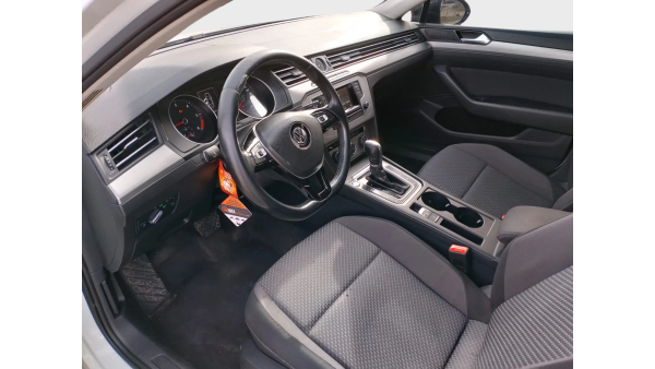 VOLKSWAGEN PASSAT 645.000 TL PEŞİNATLA//KREDİLİ//SENETLİ//K.KARTINA 12 TAKSİT