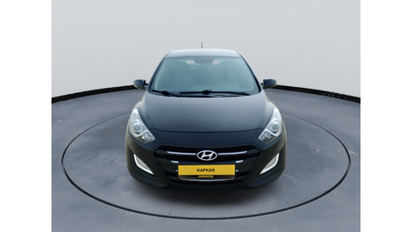 HYUNDAİ İ30 575.000 TL PEŞİNATLA//KREDİLİ//SENETLİ// K.KARTINA 12 AY TAKSİT