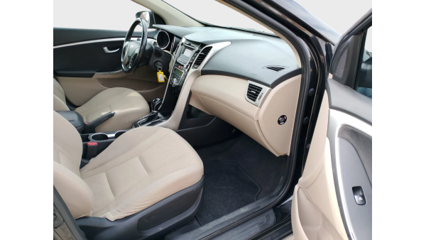 HYUNDAİ İ30 575.000 TL PEŞİNATLA//KREDİLİ//SENETLİ// K.KARTINA 12 AY TAKSİT