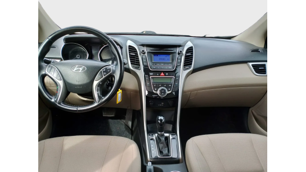 HYUNDAİ İ30 575.000 TL PEŞİNATLA//KREDİLİ//SENETLİ// K.KARTINA 12 AY TAKSİT